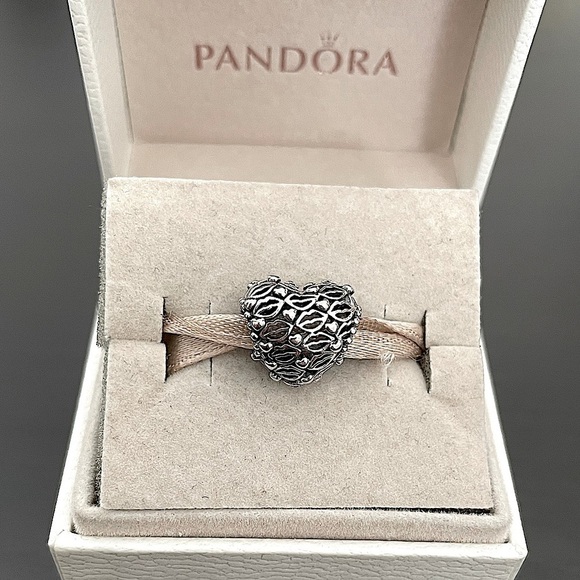 Pandora Jewelry - Pandora Love and Kisses Charm